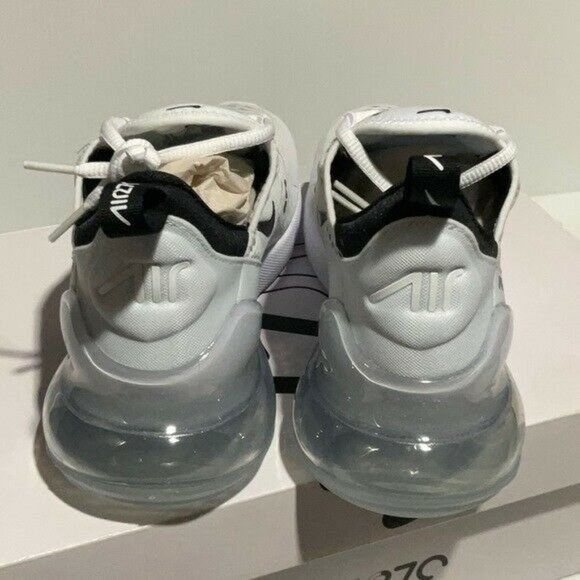 Woman’s Nike air max 270 black white running shoes size 8.5 us - Picture 4 of 6